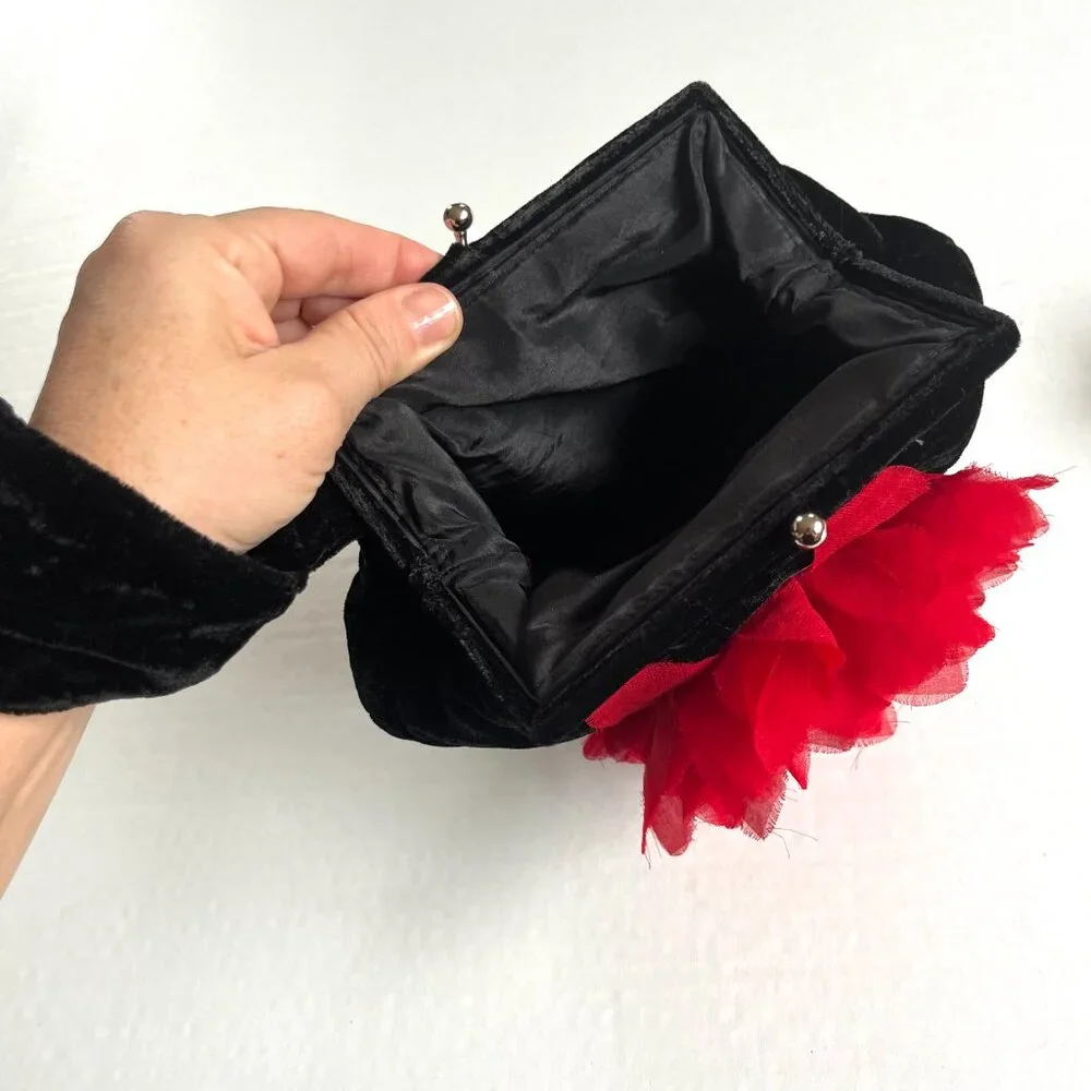Cupcake Small Bag Wrist Clutch Wallet Velvet Flower click-clack Closure